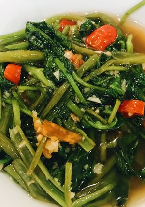 Foto resep Cah kangkung tomat saos tiram 🥗