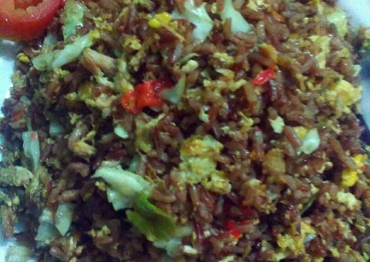 Resep Nasi Merah Goreng Ikan Asap, Sempurna