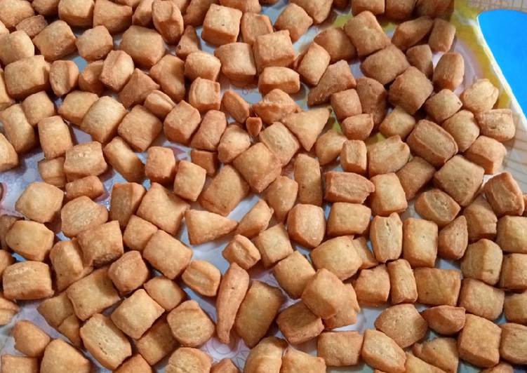 Easiest Way to Cook Appetizing Chin-Chin (Medium Crunch) This is A Recipe That Has Been Tested  From Homemade !!