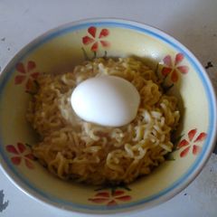 A picture of Noodles and egg.