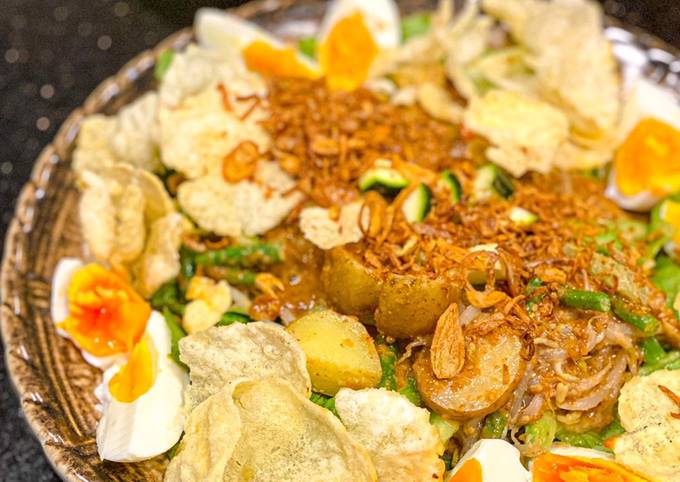 Resep memasak Gado gado betawi sajian Idul Adha yang nikmat