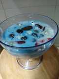 Sagu Bunga Telang bersama Buah-buahan