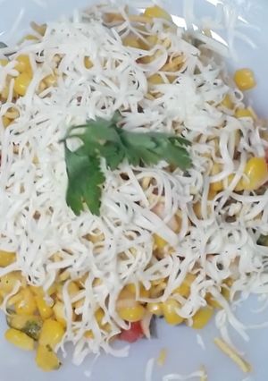 चीज़ मसाला स्वीटकॉर्न(Cheese masala sweet corn recipe in Hindi) रेसिपी मुख्य फोटो