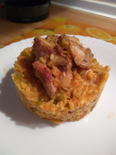 Una foto de Paella con lo que tenía por la nevera 😉