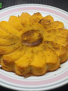 Una foto de Tarta de zanahoria rellena de Boloñesa