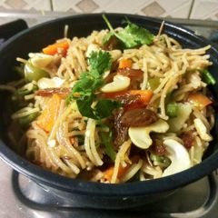 A picture of Sewai ka pulao/vermicelli pulao.