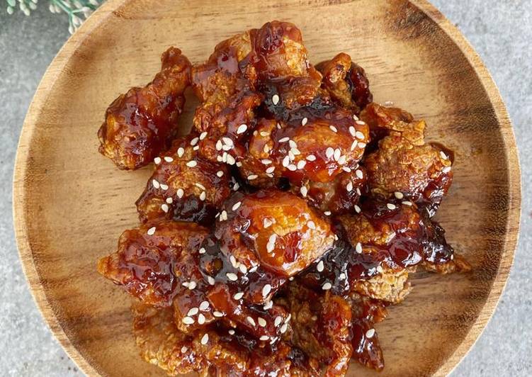 Resep Dakgangjeong - Crunchy Korean fried chicken yang Lezat