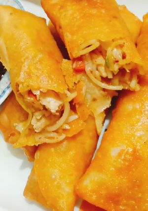 A picture of Crispy spaghetti 🍝 spring rolls.