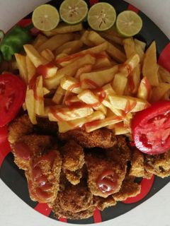 عکسی از دستور مرغ سوخاری و سیب زمینی رستورانی