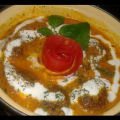 A picture of Lauki kofta curry.