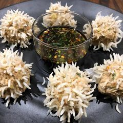A picture of Chicken and Rice Dumplings Momos.