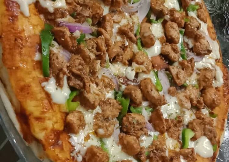 Easiest Way to Prepare Super Quick Homemade Chicken fajita spicy tawa pizza