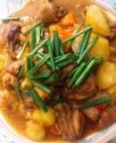 Gà kho củ quả cay