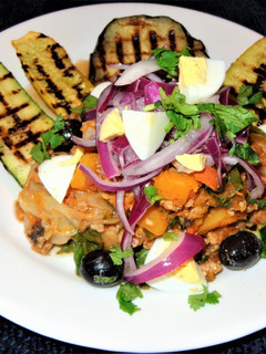 Una foto de PICADILLO DE POLLO CON VEGETALES. JON STYLE