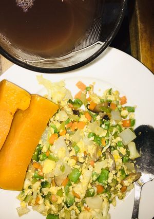 Hình của món Cơm keto giảm cân🥗+ nước đậu đen và gạo lứt rang.