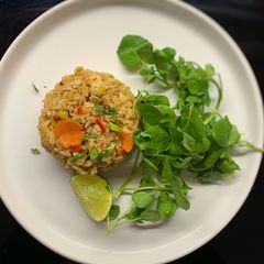 A picture of Thai stir fried rice.