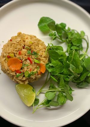 A picture of Thai stir fried rice.