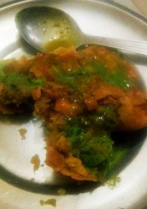 A picture of Aloo samosa.
