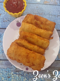 A picture of Bread Cheese Pockets.