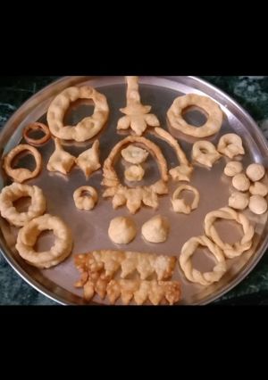 मां दुर्गा के आभूषण (ma durga ke abhushan recipe in hindi) रेसिपी मुख्य फोटो