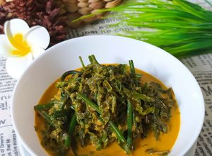Foto resep Gulai Pakis