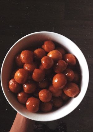 صورة لوصفة اللقيمات لذيذة جداً 👌🏽