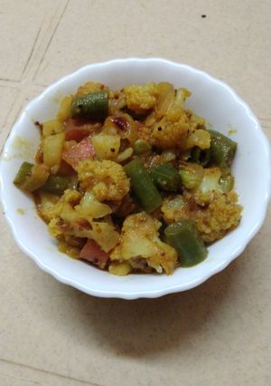 A picture of Mix veg curry.