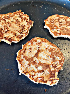 Almás fahéjas zabpalacsinta recept fotója