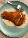 Calabaza hasselback con crema de alubias