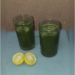 A picture of Mint and lemon sharbat.