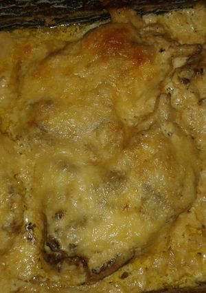 Tejszínes-tejfölös csirkecombok recept fotója