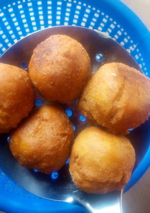 A picture of Nigerian buns.