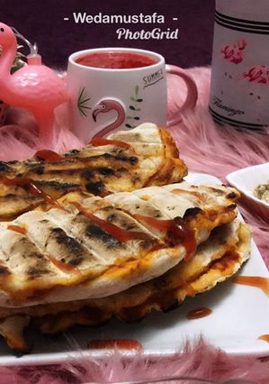 صورة لوصفة بيتزا على الفحم 😋