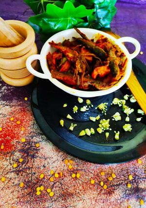 পিঁয়াজ কলি ট্যাংরা (Pyaz koli tangra recipe in Bengali)) রেসিপির প্রধান ছবি