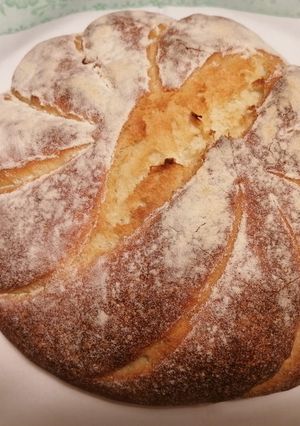 A picture of Senatore Cappelli Semolina Bread with Sourdough Starter.
