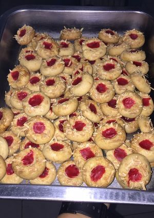 Foto resep Strawbarry cheese thumbrint cookies