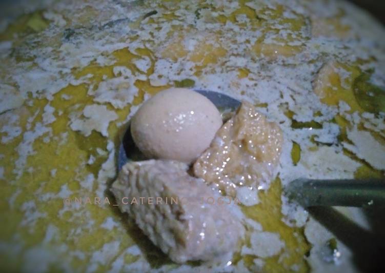 Langkah Mudah untuk Menyiapkan Opor Tempe Tahu Telur Anti Gagal