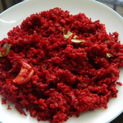 A picture of Beetroot with grated coconut (thoran).