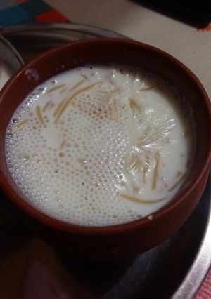 A picture of Kulhar badam seviyan.