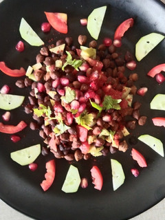 ચણા ચાટ (Chana Chaat Recipe In Gujarati) રેસીપી મુખ્ય ફોટો