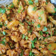 Aloo gobhi A picture of Aloo gobhi.