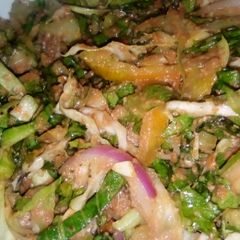 A picture of Lettuce Salad.