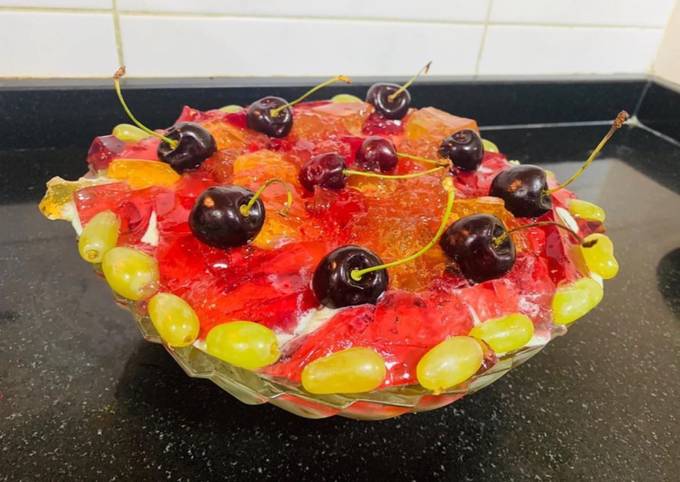 Special Creamy Fruit trifle