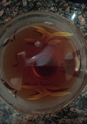 Una foto de Te amarillo de damascos secos y melaza ☕