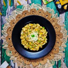 A picture of White Sauce Pasta.