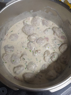 Una foto de Albóndigas a la carbonara