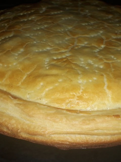 Una foto de Súper tarta de hojaldre de pollo!!