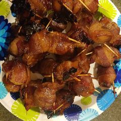 A picture of Bacon wrapped Water Chestnuts.