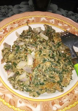 A picture of Fry egg and green.