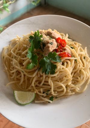 Foto resep Spaghetti Aglio e Olio Tuna dengan Daun Ketumbar